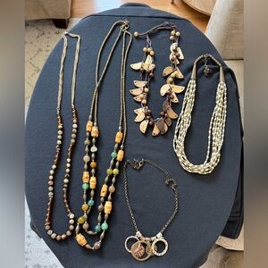 5 beautiful necklaces
